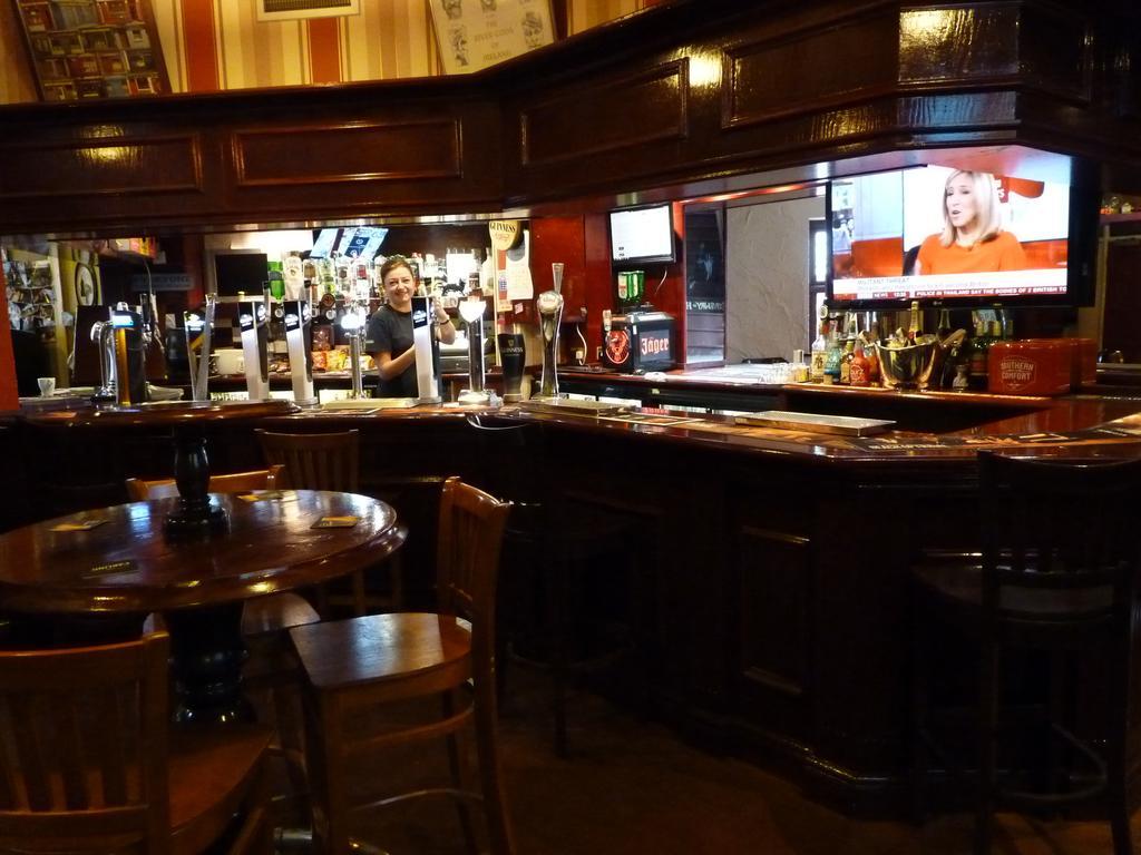 Shanahans B&B With Sports Bar Бирмингем Экстерьер фото