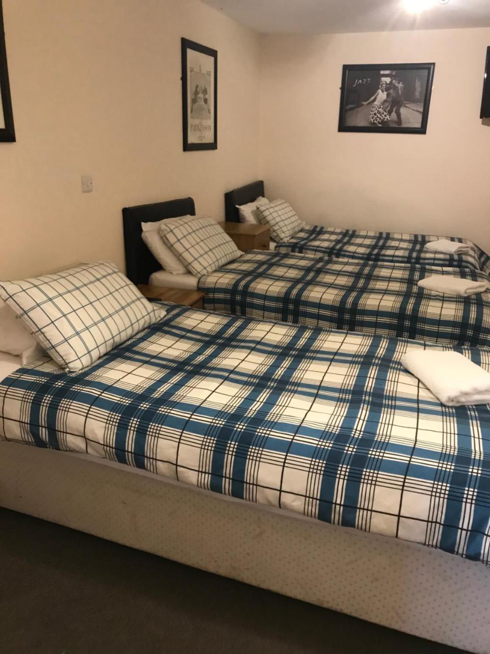 Shanahans B&B With Sports Bar Бирмингем Экстерьер фото