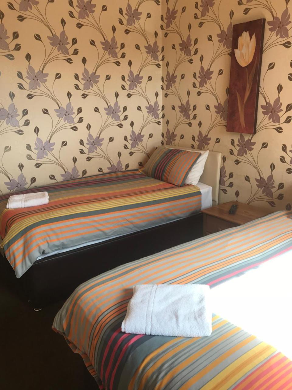 Shanahans B&B With Sports Bar Бирмингем Экстерьер фото