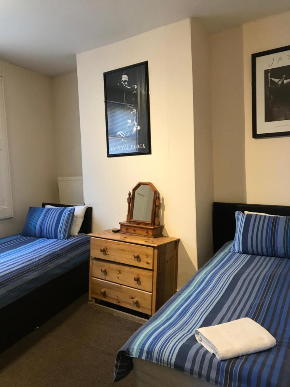 Shanahans B&B With Sports Bar Бирмингем Экстерьер фото